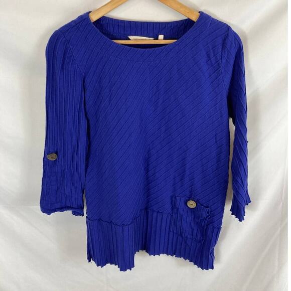 Soft Surroundings 3/4 sleeve textured top size Medium - Picture 1 of 4